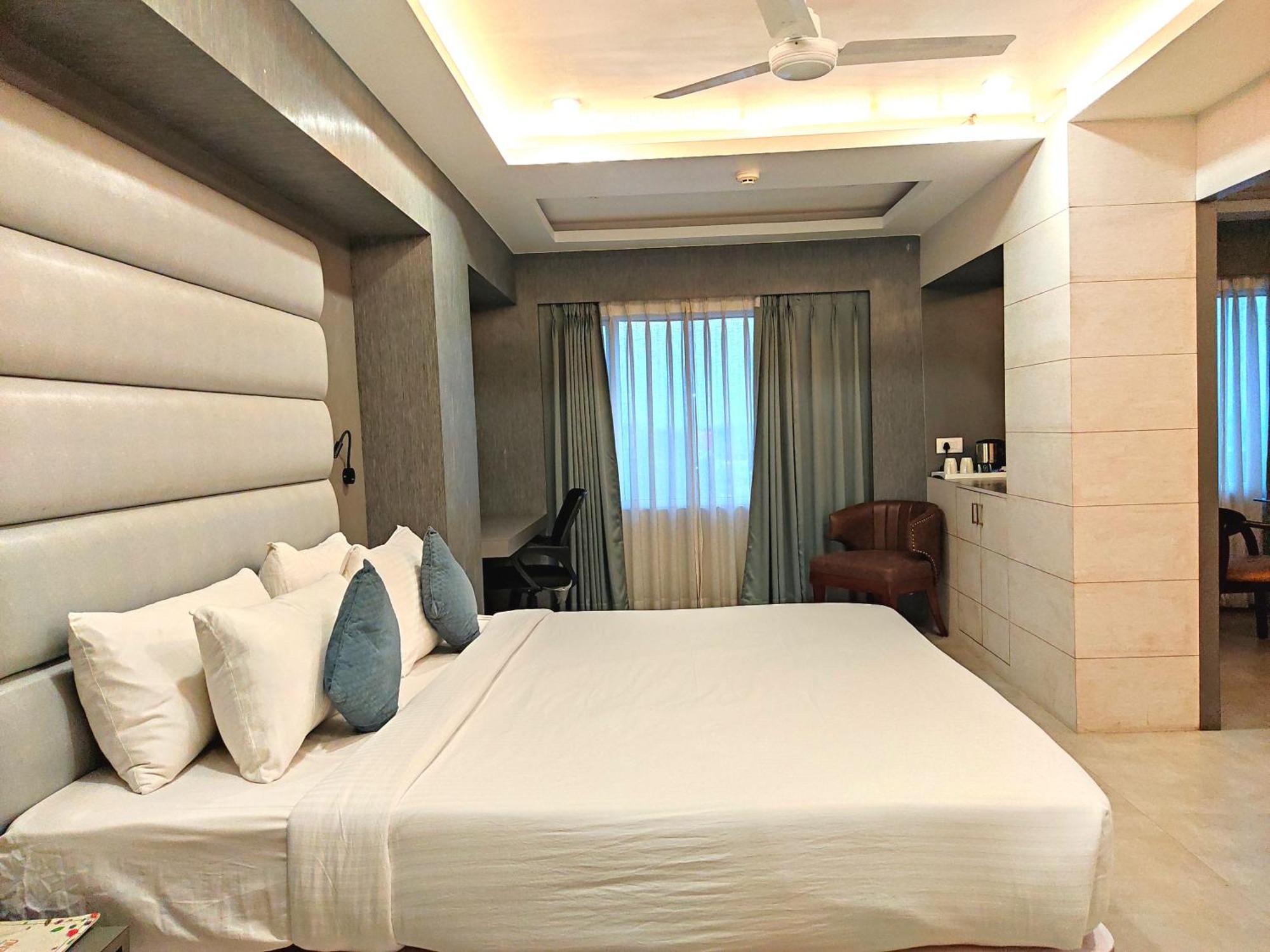 Hotel Rishiraj, Nagaon Nagaon  Exterior photo